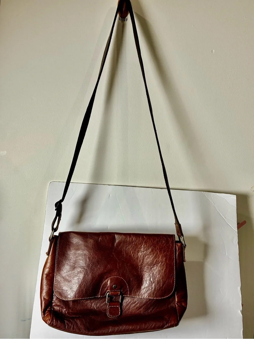 Classic Brown Leather Messenger Bag - Timeless Men's Crossbody